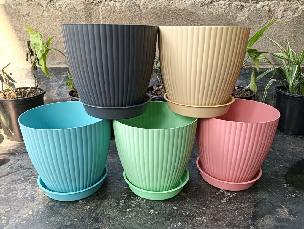 Plastic Round Flower Pots for Home Planters 5 pcs set Plastic Vase  (7 inch, Multicolor)
